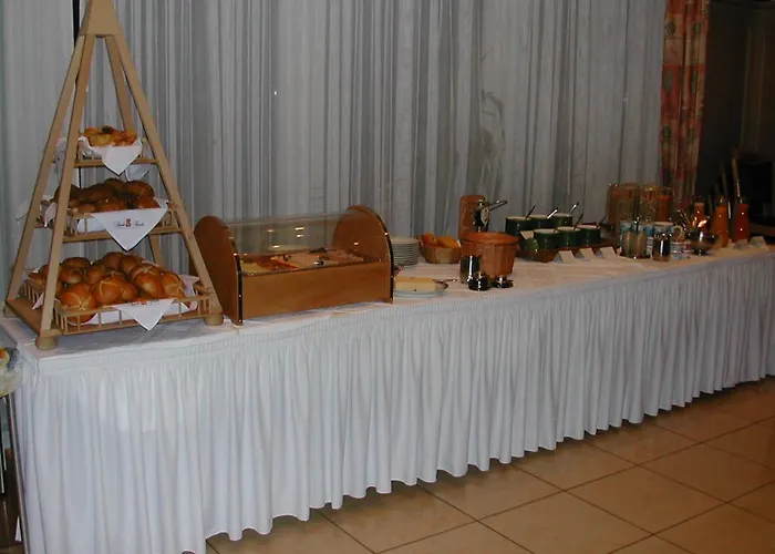 Landgasthof Gruener Baum 3* Нюрнберг