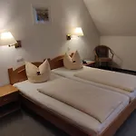 Hotel Landgasthof Gruener Baum 3*