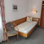 Hotel Landgasthof Gruener Baum Norimberga