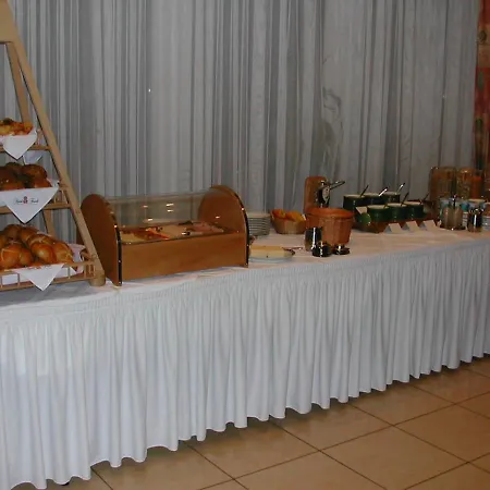 Landgasthof Gruener Baum 3* Nuremberg